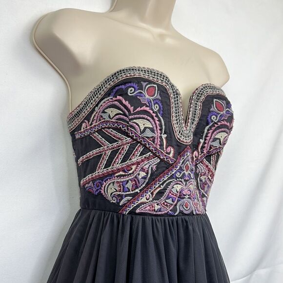 Free People gray embroidered strapless event dress size O - Picture 3 of 11